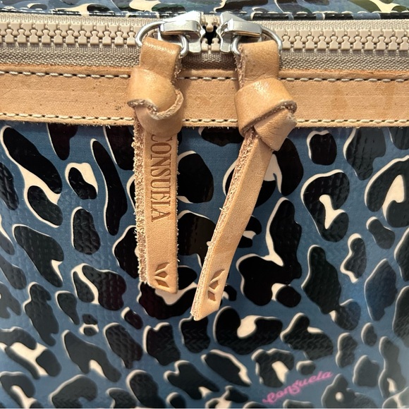 Consuela Danni Slim Leopard Print Train Case Travel Cosmetics - Picture 8 of 11